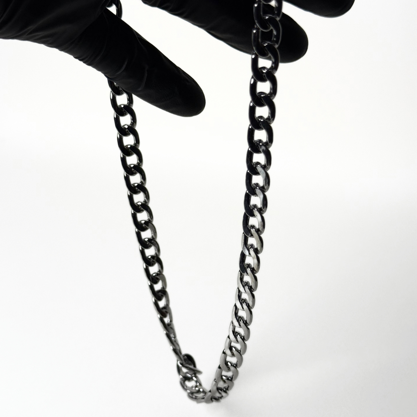 The Bold Chain Stainless Steal With Free Delivery